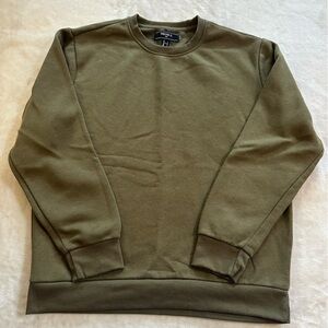 Forever 21 Men’s crewneck